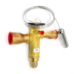 Danfoss 067N2165 26TR Valvula de Expansion Termostatica, TGE, R22,R407C, 7/8x1-3/8 pulg Soldable, ODF, 1/4 pulg Ecualizacion Externa, Bi-flow, -40 a 10 C, remplaza 067N2185